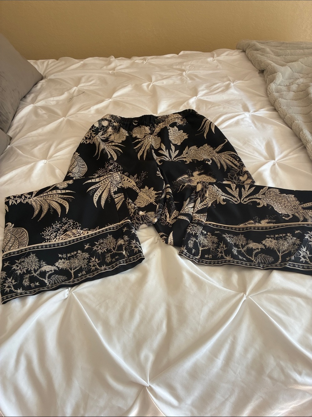 H&M Black and Beige Floral Wide-Leg Jumpsuit Pants